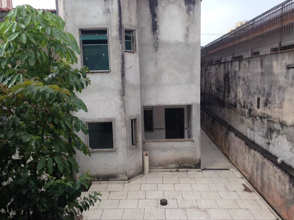 Sobrado, 3 quartos, 240 m² - Foto 2