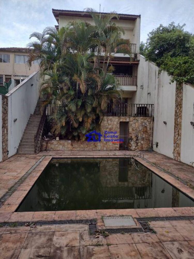 Casa à venda com 3 quartos, 750m² - Foto 8