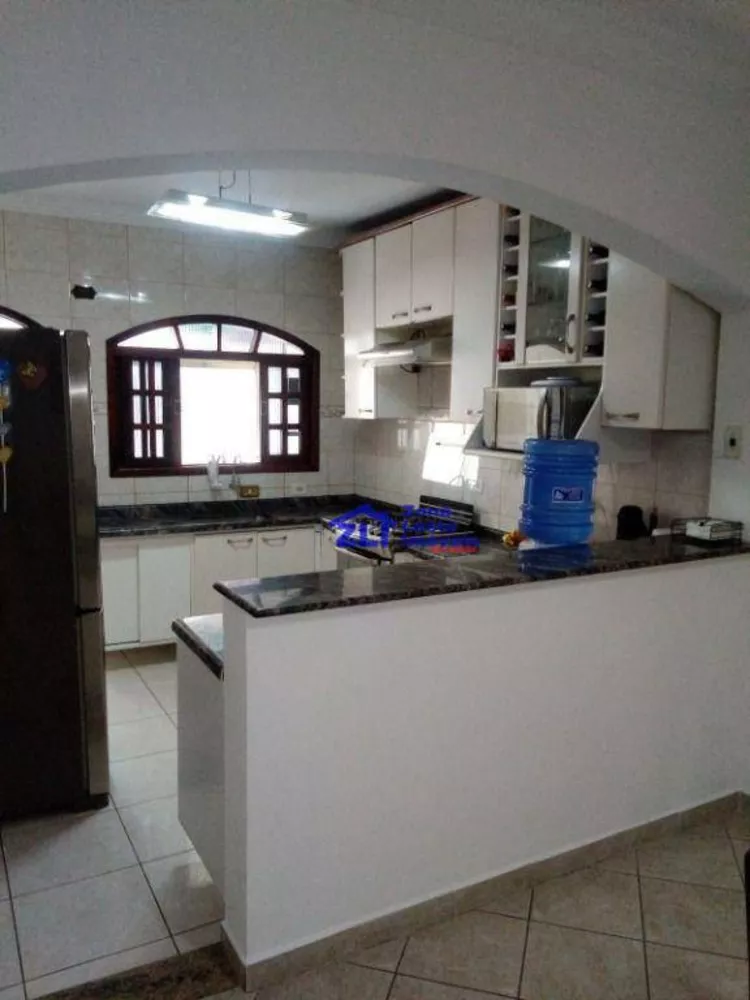 Sobrado, 3 quartos, 213 m² - Foto 1