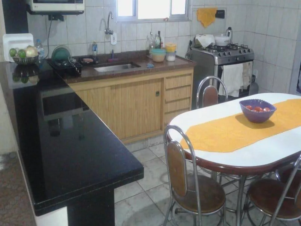 Casa, 2 quartos, 200 m² - Foto 2