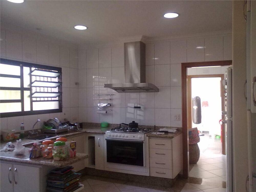 Sobrado, 3 quartos, 300 m² - Foto 1