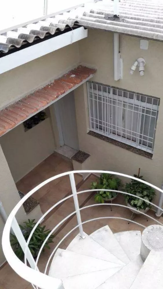 Casa à venda com 4 quartos, 208m² - Foto 17