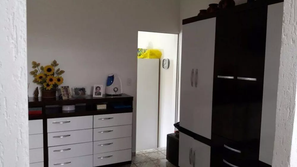 Casa à venda com 4 quartos, 208m² - Foto 9