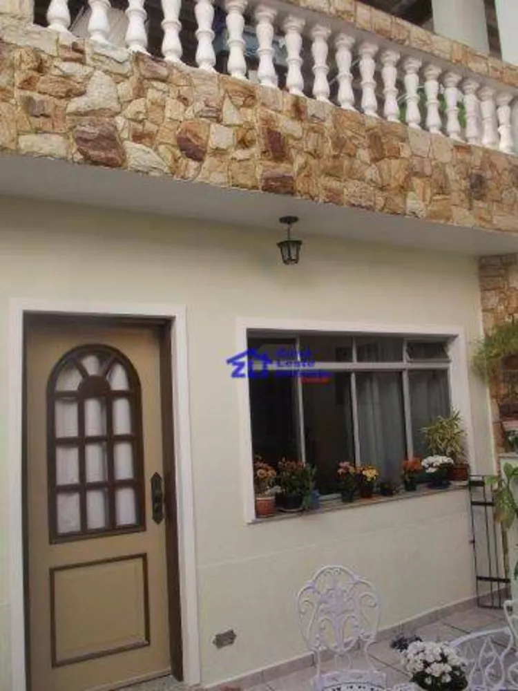 Sobrado, 3 quartos, 240 m² - Foto 1