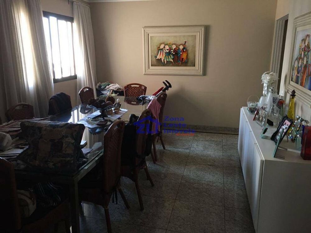 Apartamento à venda com 4 quartos, 236m² - Foto 1