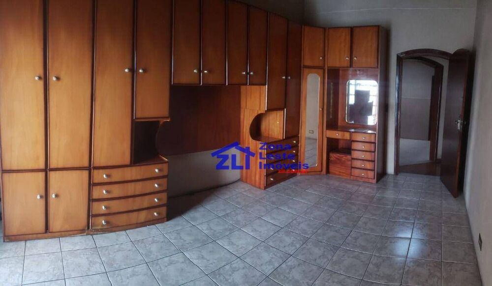 Sobrado à venda com 4 quartos, 280m² - Foto 4