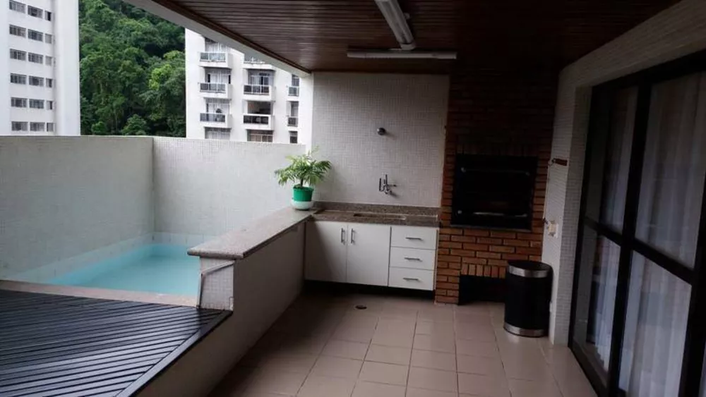 Apartamento à venda com 3 quartos, 190m² - Foto 3