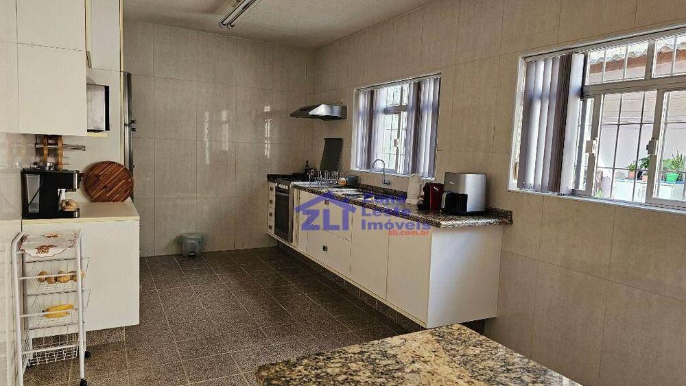 Casa, 3 quartos, 180 m² - Foto 2