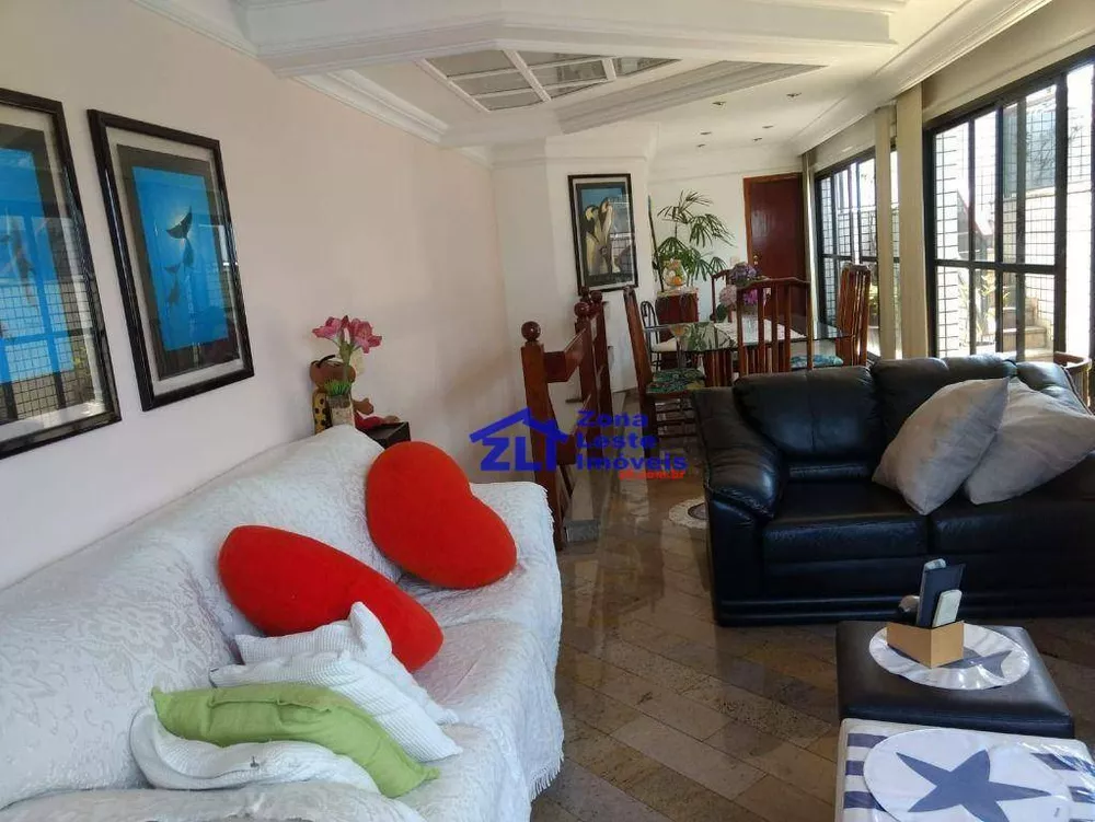 Cobertura, 3 quartos, 223 m² - Foto 2