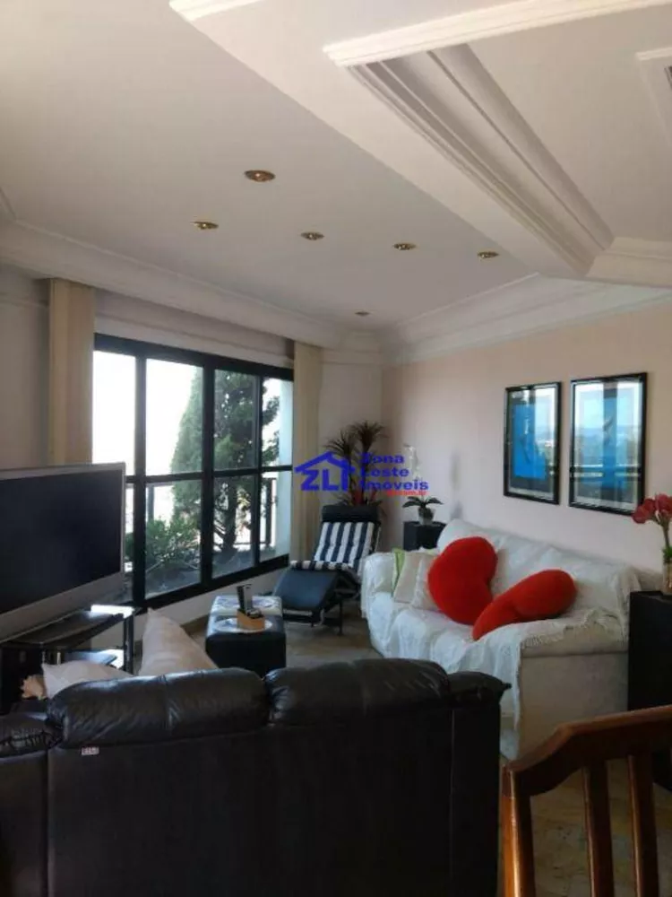 Cobertura, 3 quartos, 223 m² - Foto 3