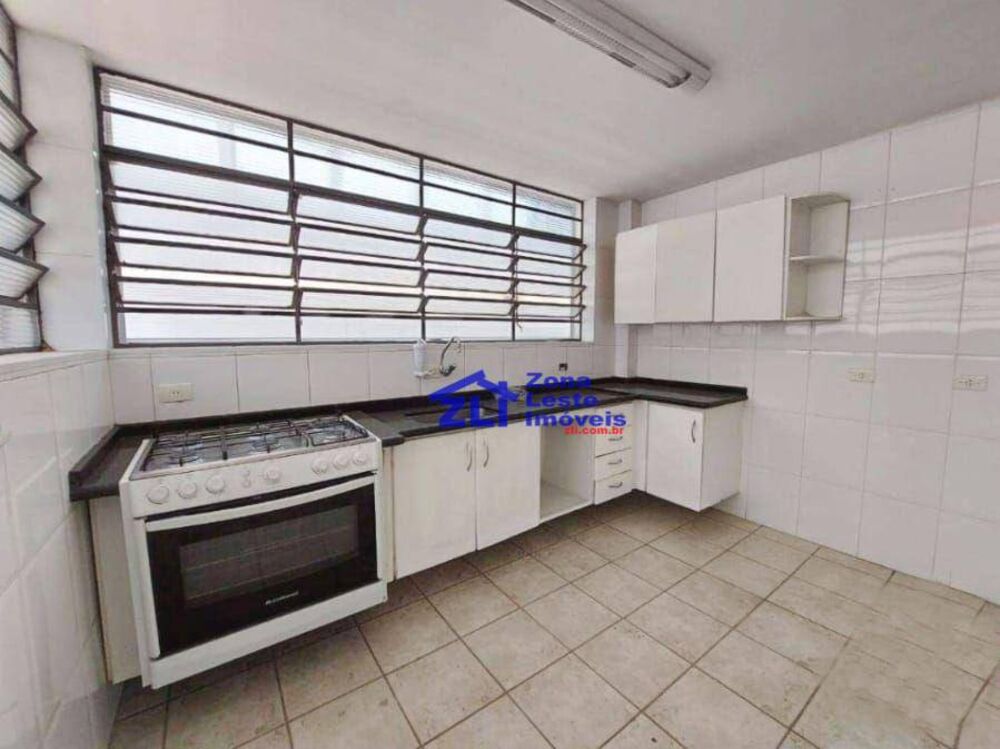 Sobrado, 3 quartos, 243 m² - Foto 4