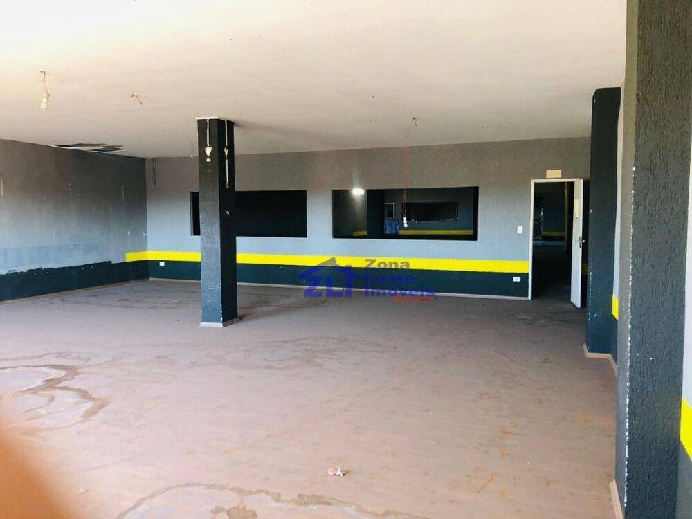 Loja-Salão, 750 m² - Foto 1