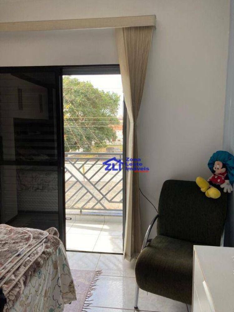 Sobrado, 4 quartos, 220 m² - Foto 8