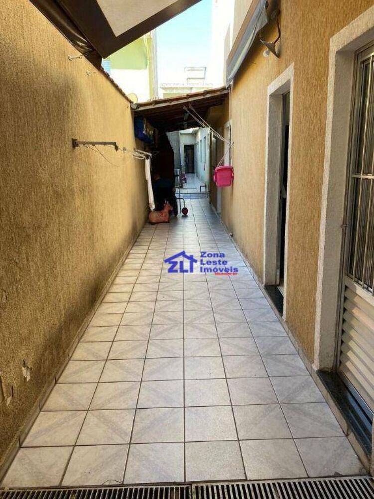 Sobrado, 4 quartos, 240 m² - Foto 1