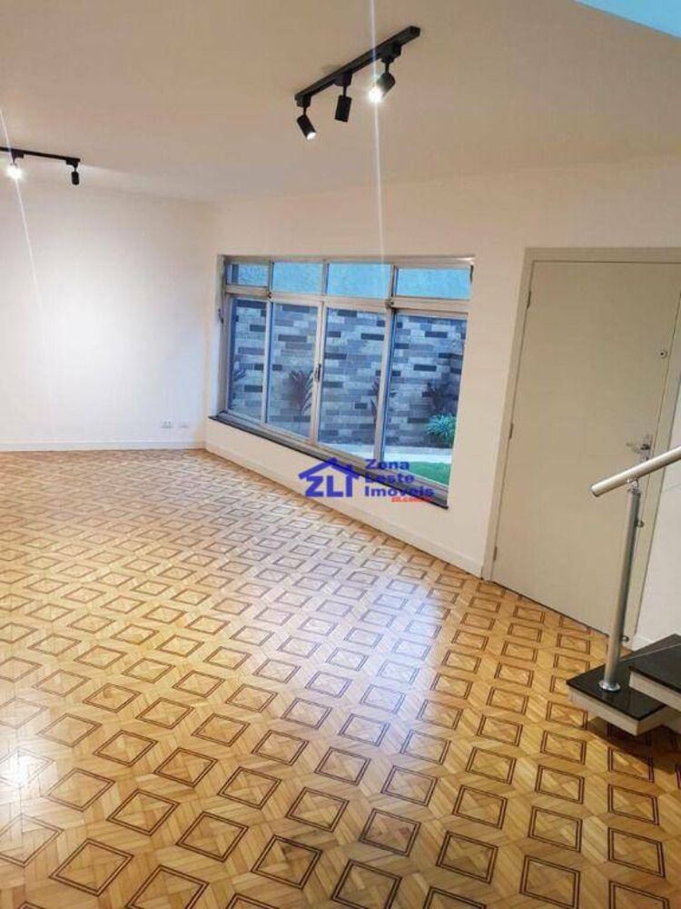 Sobrado, 3 quartos, 272 m² - Foto 2