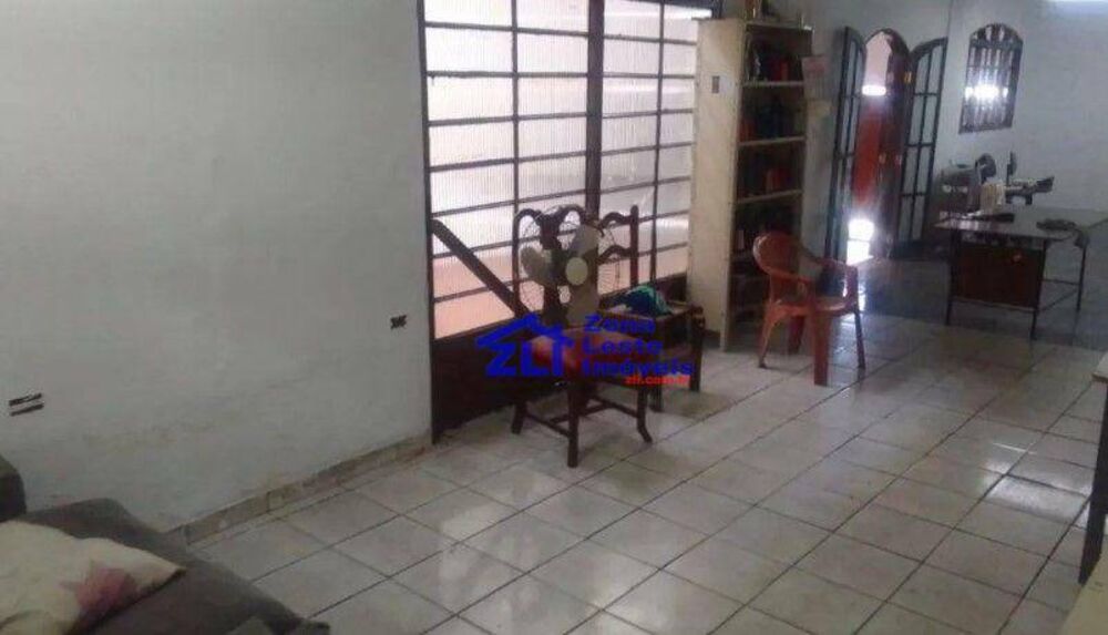Casa, 4 quartos, 200 m² - Foto 2