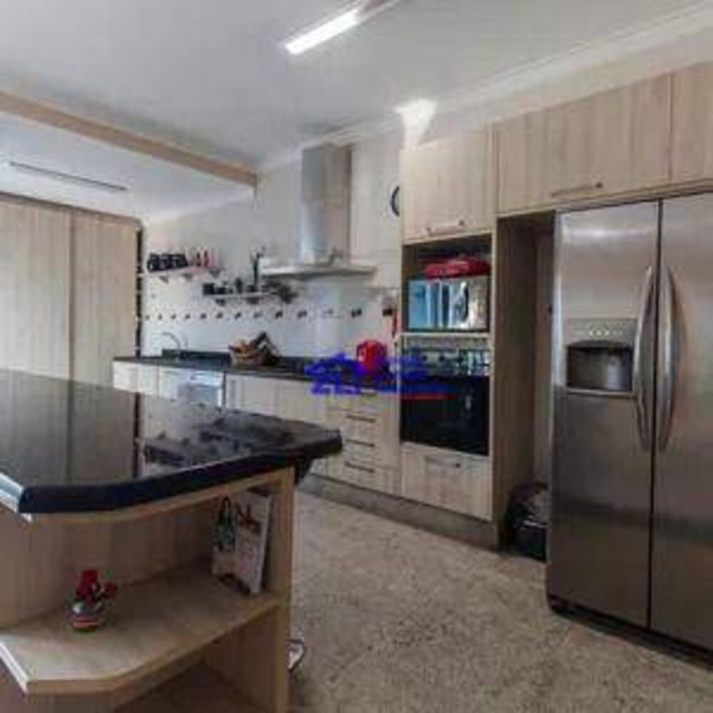 Sobrado, 6 quartos, 242 m² - Foto 2