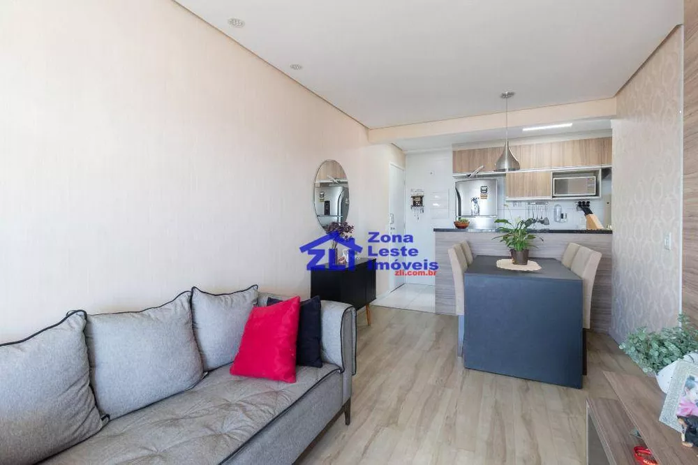 Apartamento à venda com 2 quartos, 62m² - Foto 4