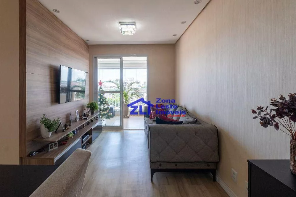 Apartamento à venda com 2 quartos, 62m² - Foto 1