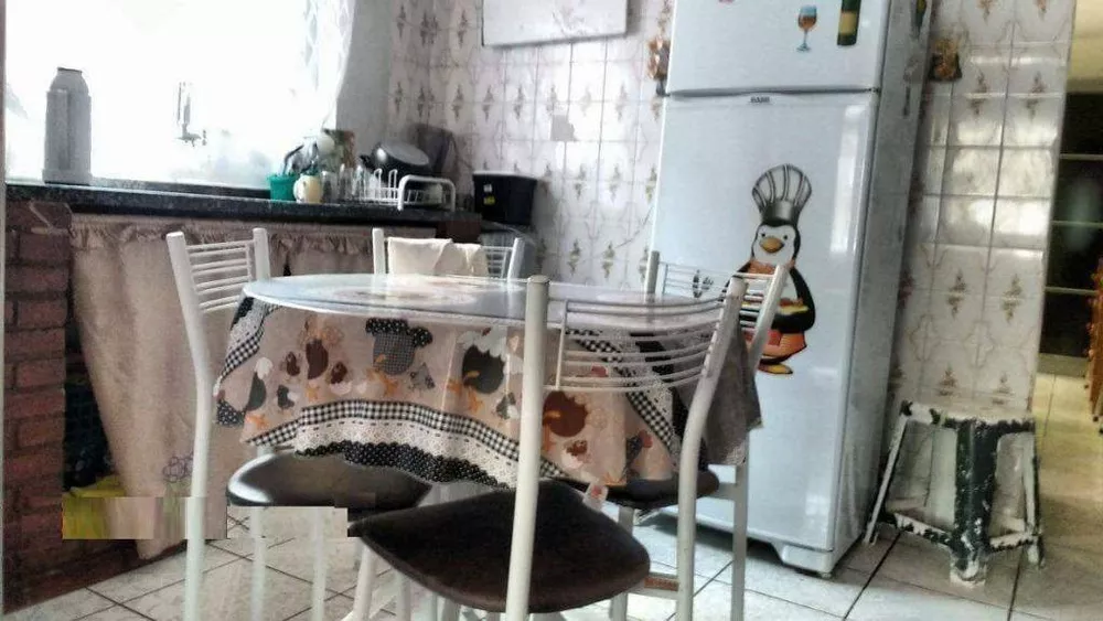 Casa, 1 quarto, 228 m² - Foto 3