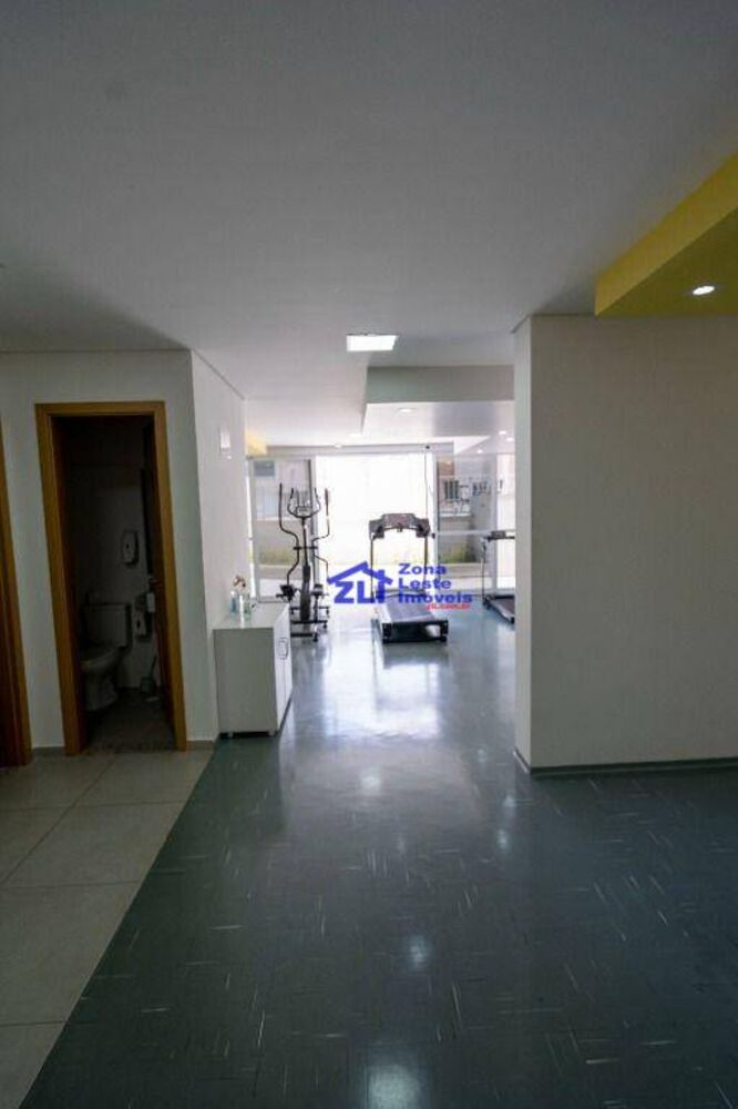 Apartamento à venda com 2 quartos, 70m² - Foto 4