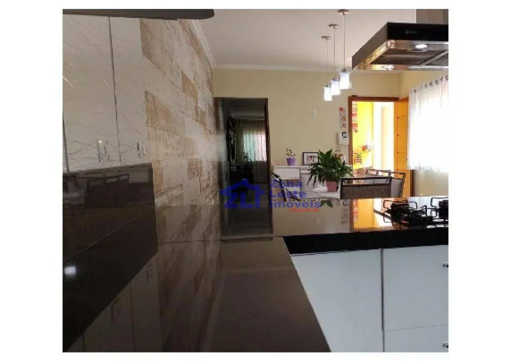 Casa, 3 quartos, 205 m² - Foto 1