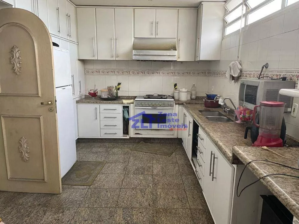 Sobrado, 3 quartos, 323 m² - Foto 7