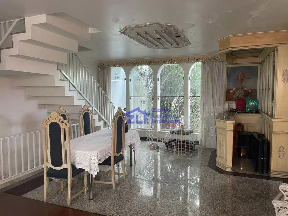 Sobrado, 3 quartos, 323 m² - Foto 8