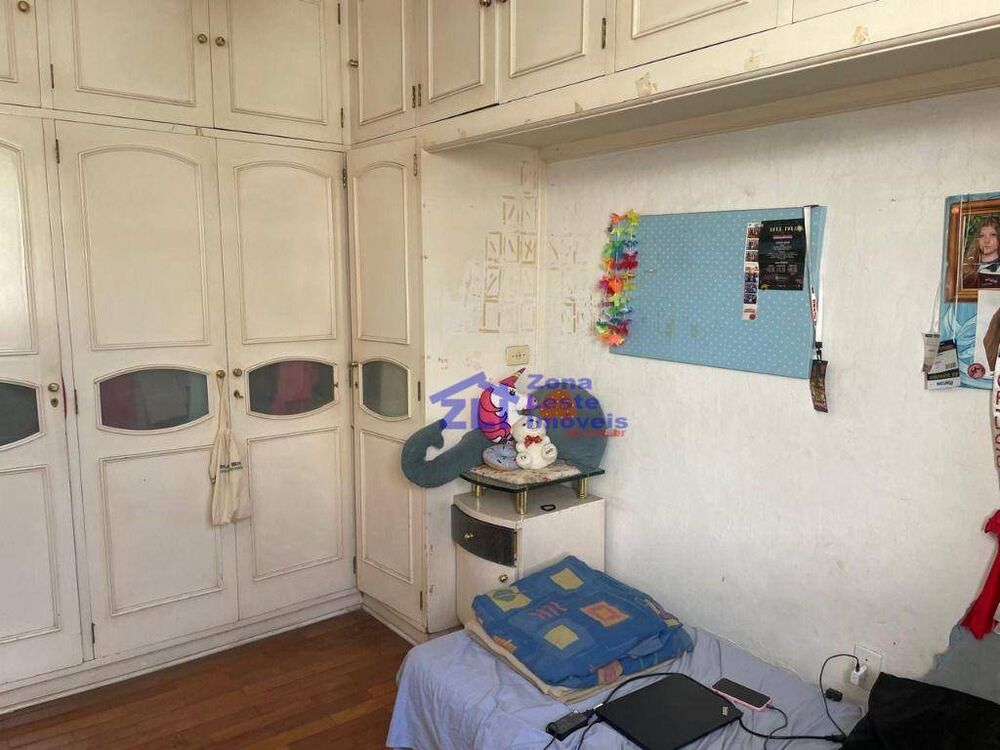 Sobrado à venda com 3 quartos, 323m² - Foto 4