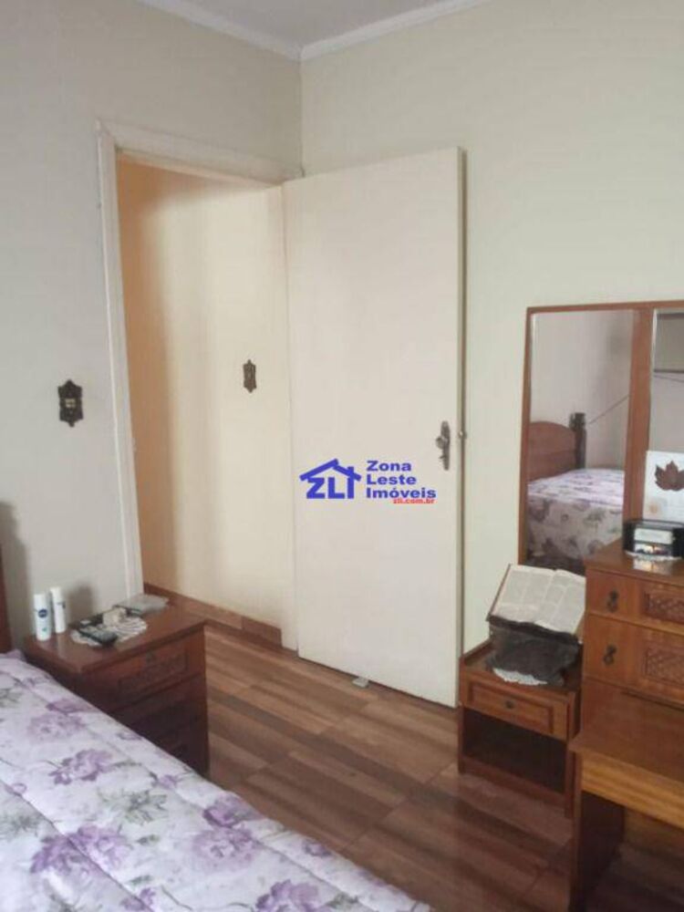 Casa à venda com 2 quartos, 220m² - Foto 4