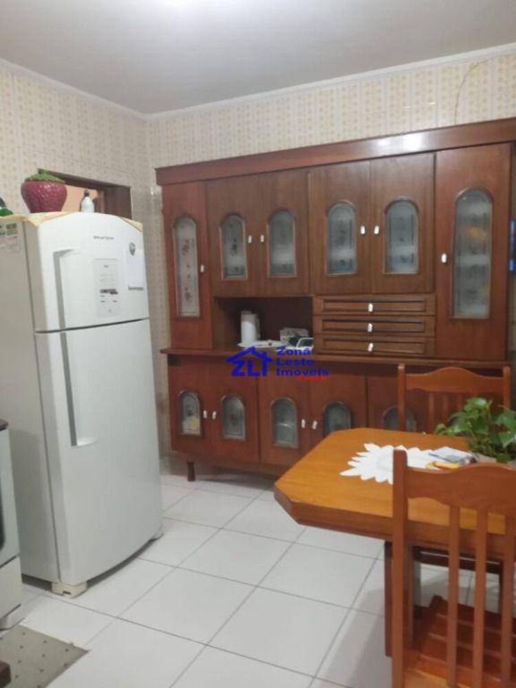 Casa à venda com 2 quartos, 220m² - Foto 8