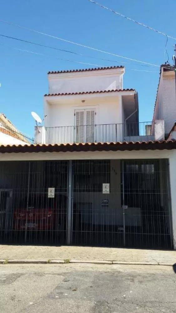 Sobrado à venda com 2 quartos, 210m² - Foto 2