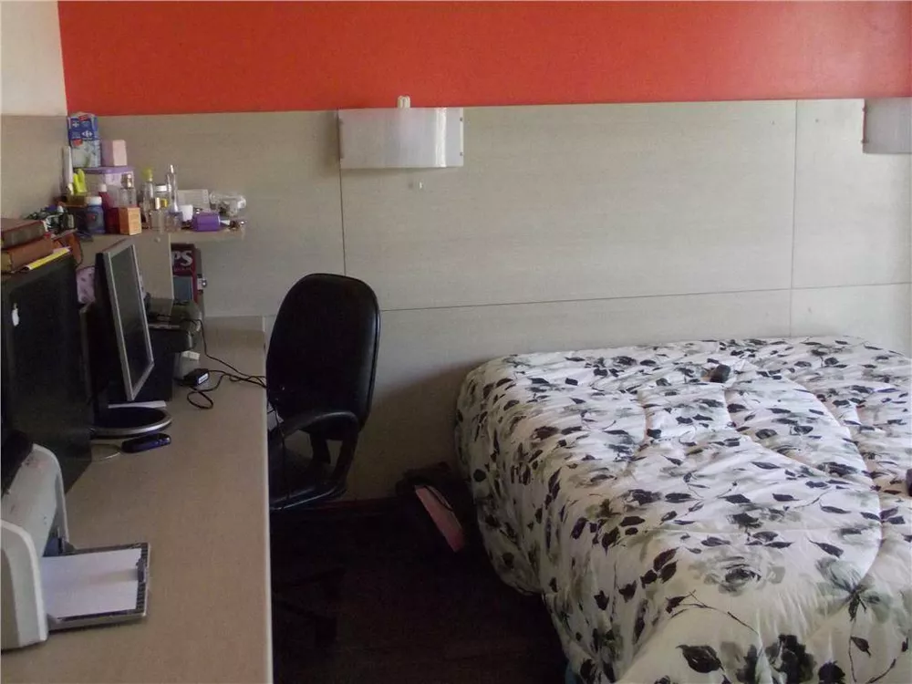 Sobrado, 4 quartos, 240 m² - Foto 2