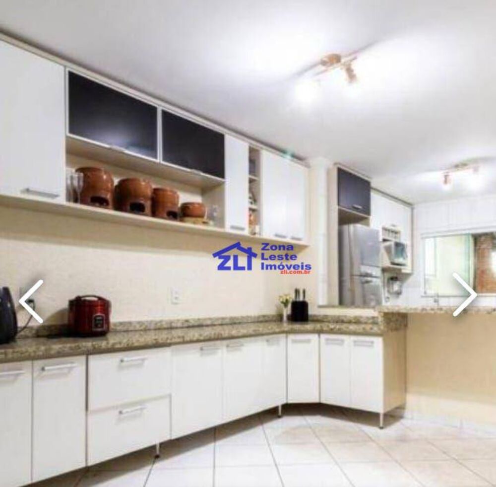 Sobrado à venda com 3 quartos, 211m² - Foto 3