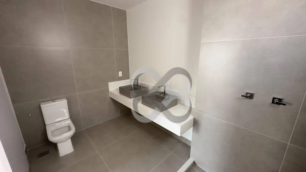 Apartamento, 3 quartos, 139 m² - Foto 1