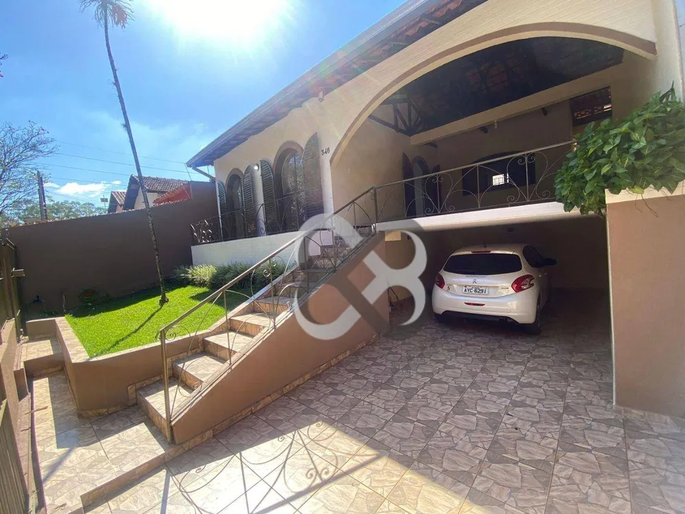 Casa, 3 quartos, 165 m² - Foto 1