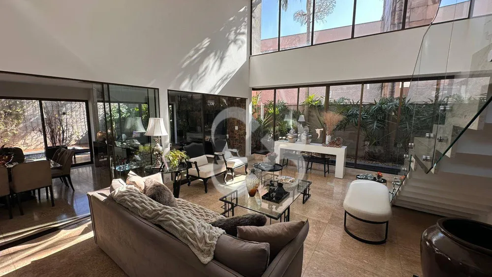 Sobrado, 4 quartos, 330 m² - Foto 1