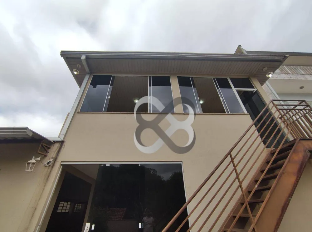 Casa, 3 quartos, 156 m² - Foto 1