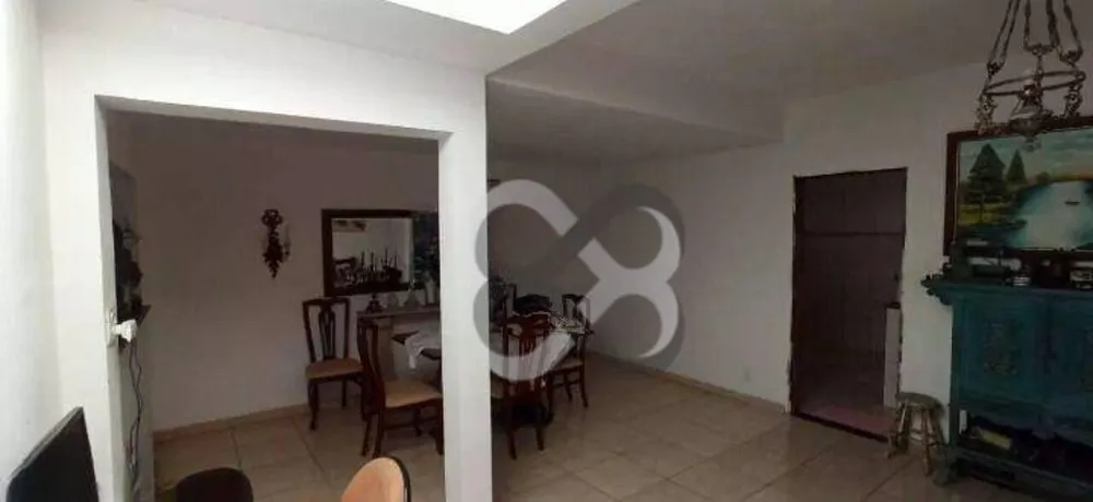 Casa, 3 quartos, 200 m² - Foto 1