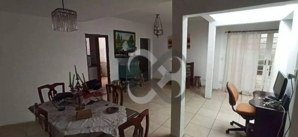 Casa, 3 quartos, 200 m² - Foto 2
