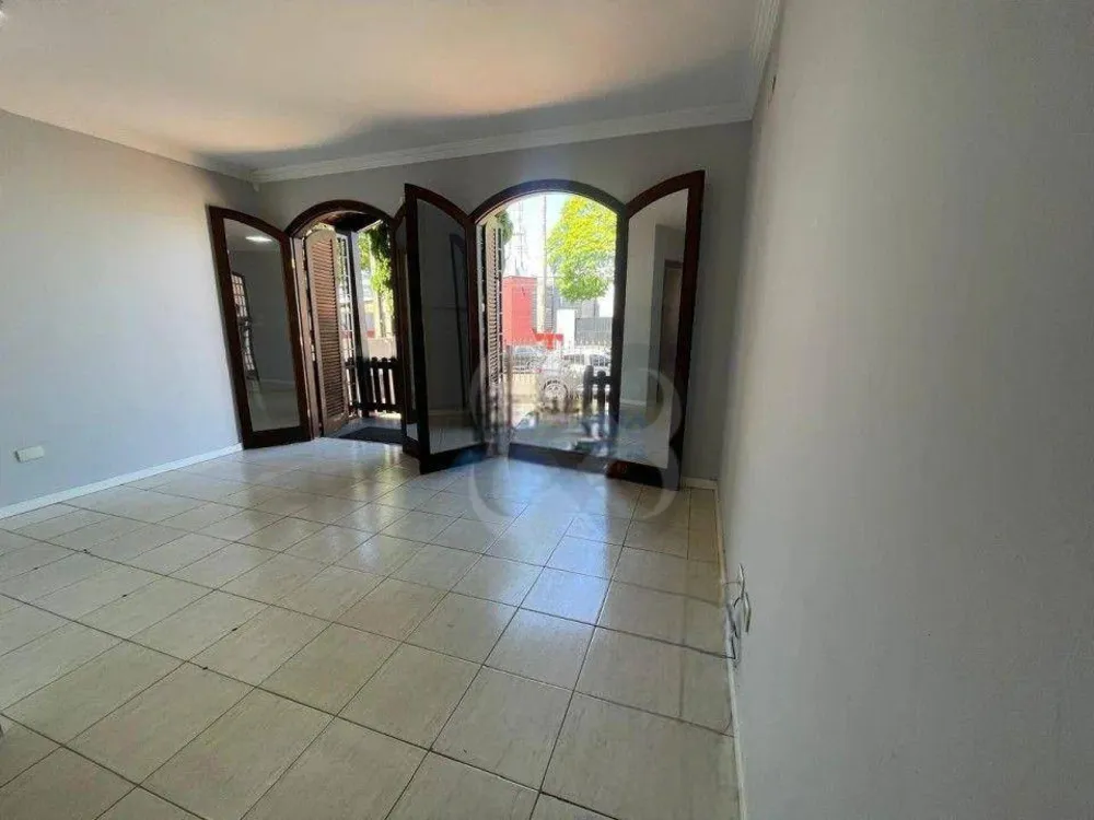 Casa, 5 quartos, 147 m² - Foto 1