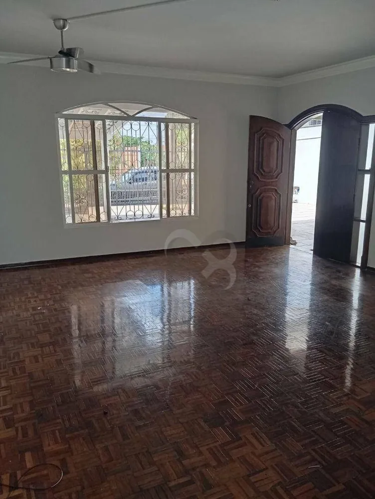 Casa, 5 quartos, 330 m² - Foto 1