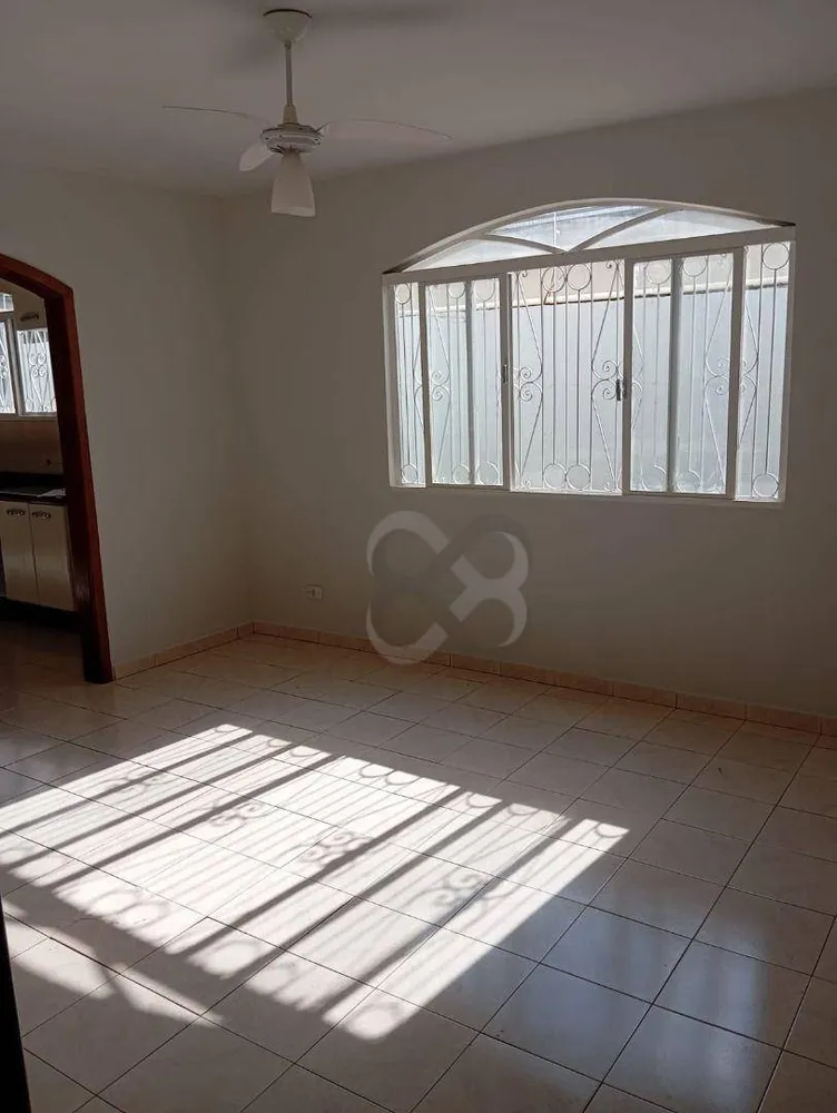 Casa, 5 quartos, 330 m² - Foto 3