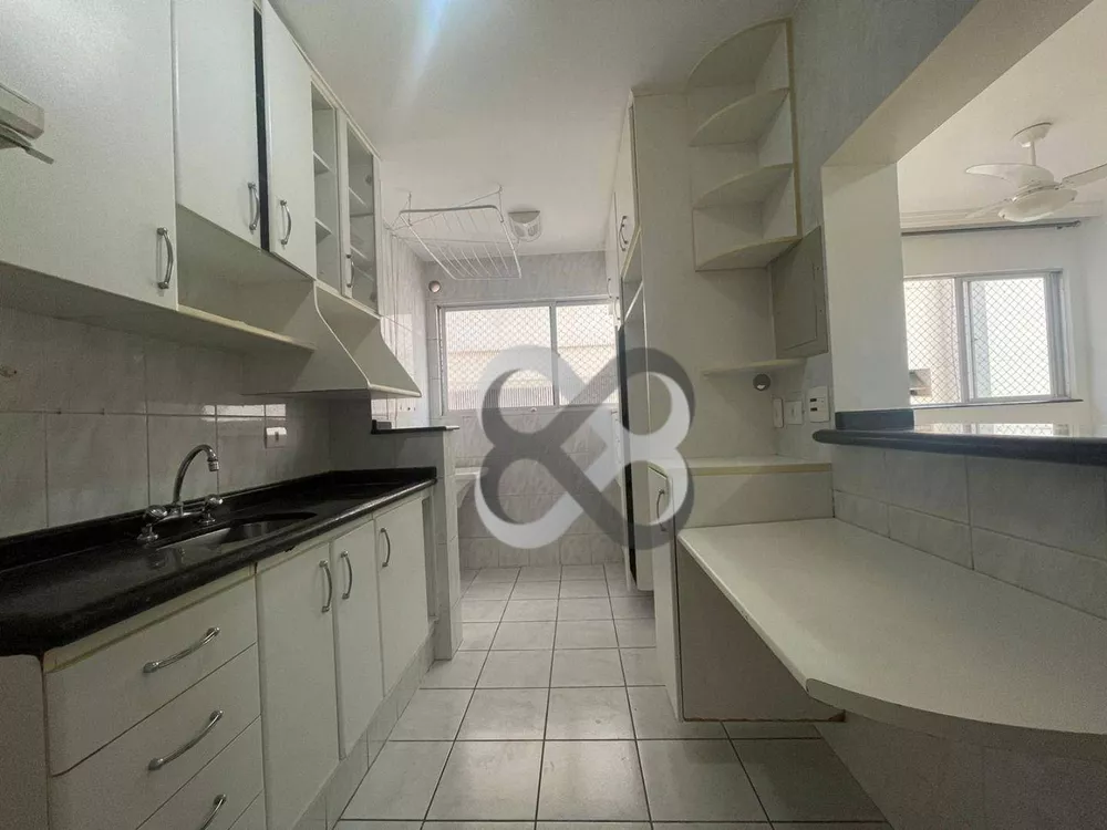 Apartamento à venda com 2 quartos, 66m² - Foto 3