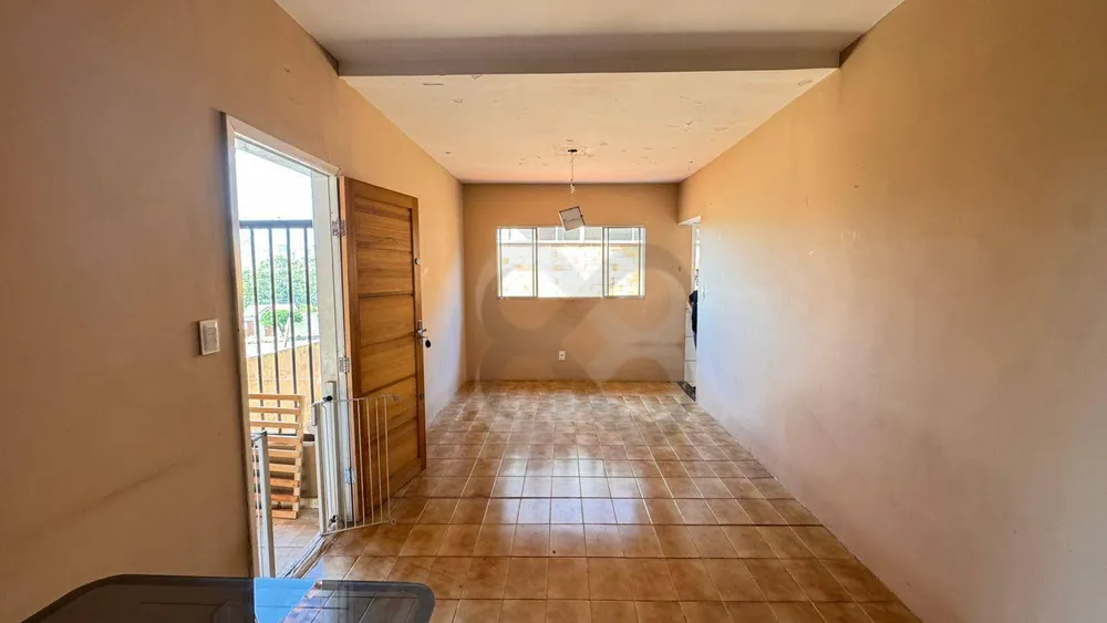 Casa, 3 quartos, 200 m² - Foto 2