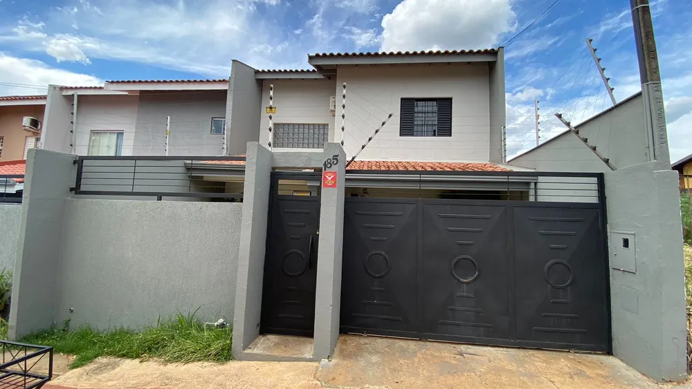 Sobrado, 4 quartos, 251 m² - Foto 1