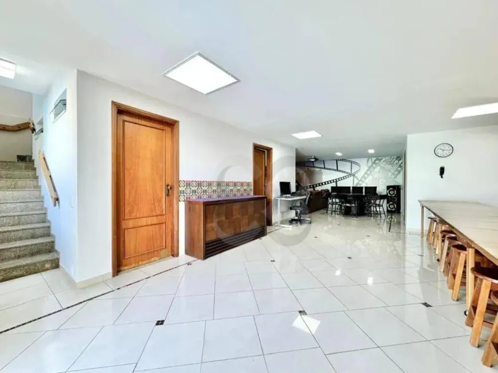 Casa, 4 quartos, 392 m² - Foto 1