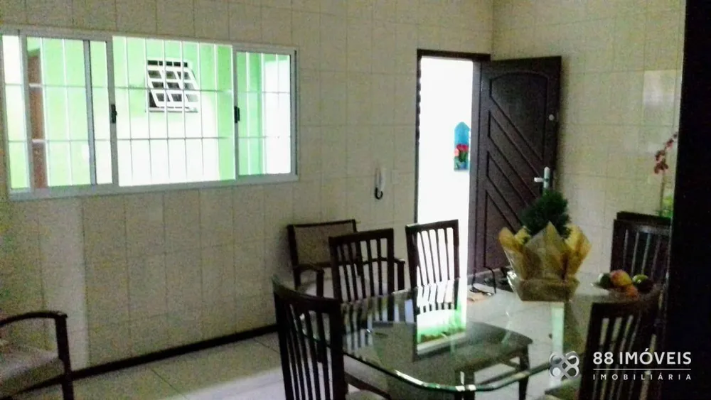 Casa, 4 quartos, 177 m² - Foto 2