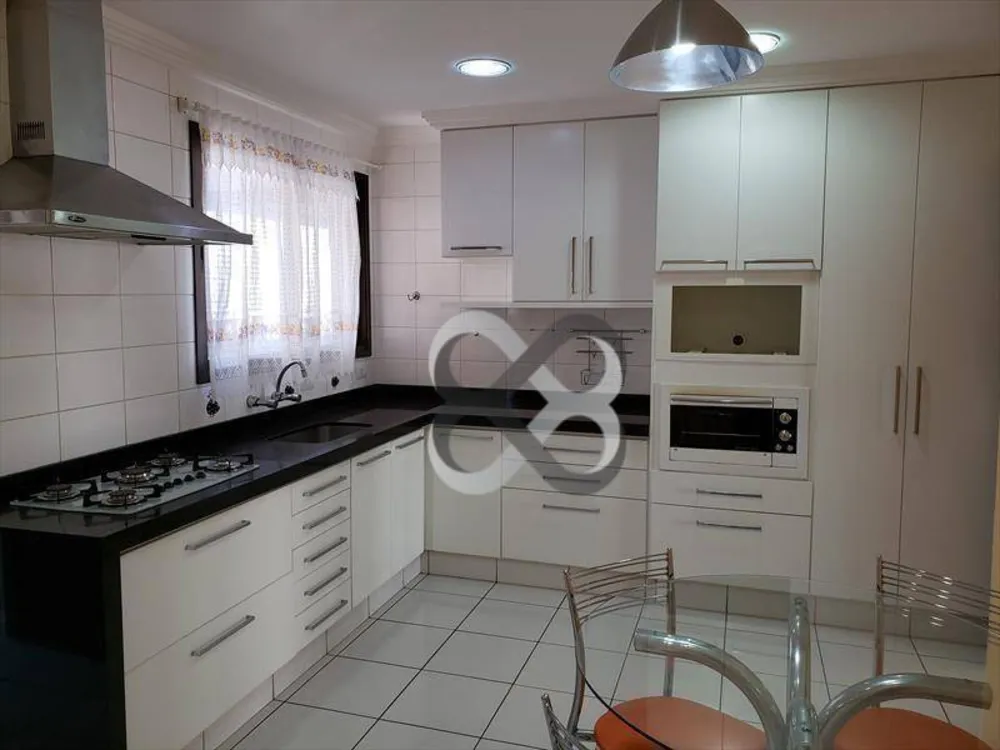 Apartamento, 3 quartos, 217 m² - Foto 1