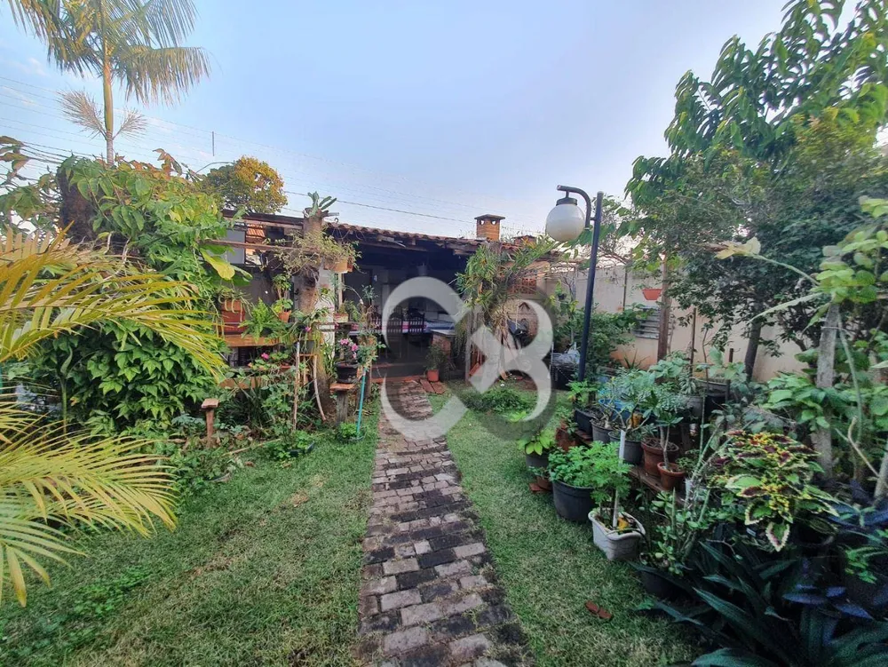 Casa, 3 quartos, 190 m² - Foto 1